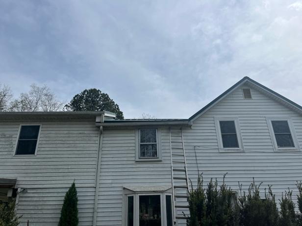 completed deck railing detail